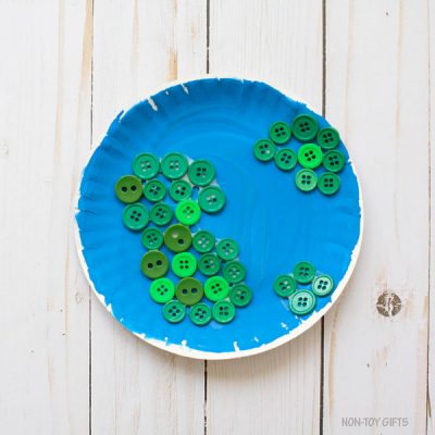 Button Earth Craft for Preschoolers - Non-Toy Gifts