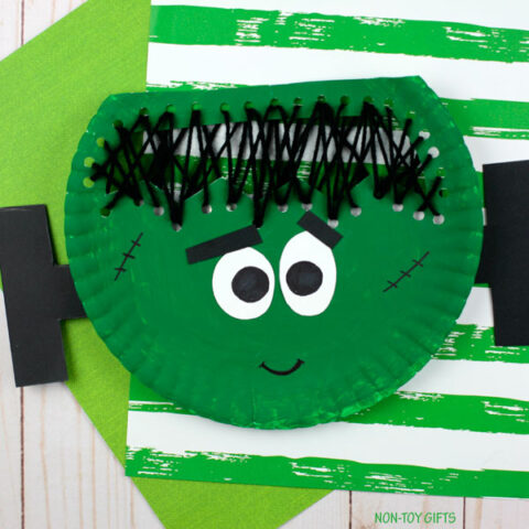 Halloween Paper Plate Craft For Kids - FREE PRINTABLE - Non-Toy Gifts