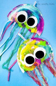 28 Jellyfish Crafts Kids - Summer Ocean / Under The Sea Craft Ideas