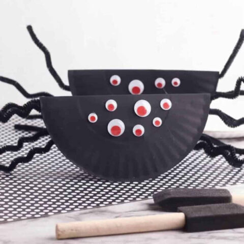 15 Paper Plate Halloween Crafts For Kids - Non-Toy Gifts