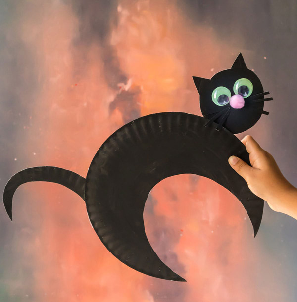 15 Paper Plate Halloween Crafts For Kids - Non-Toy Gifts